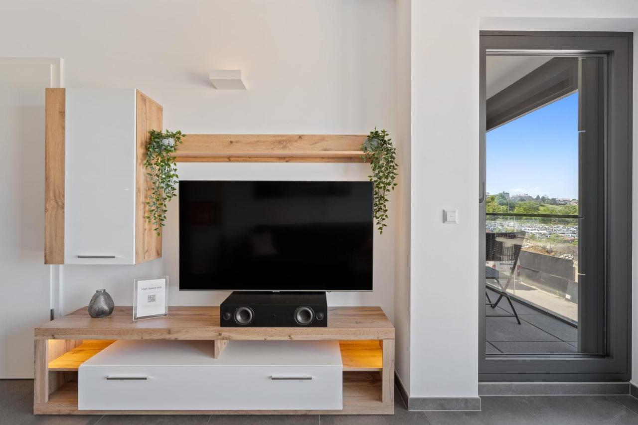 Cloche D'Or Proximity - Sleek Urban Space Luxemburgo Exterior foto